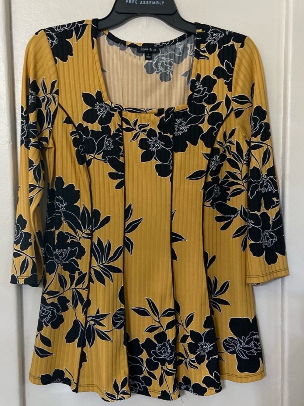 Sami & Jo Mustard Floral Scoop Neck Tunic